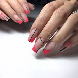 Abstract matte manicure design on square nails.
