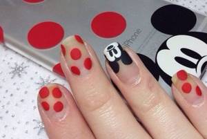 Current nail design ideas with Mickey