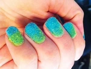 Velvet gradient manicure