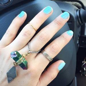 turquoise manicure