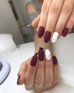 Burgundy manicure 2022: photos of the 200 best ideas (new items)