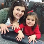 Children&#39;s manicure and pedicure: how to combine beauty and safety?