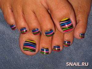 Nail design on nails palette