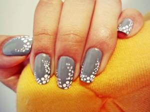 Dots for nails