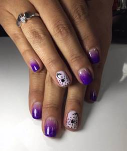 Purple gradient on short nails