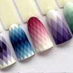 Geometric gradient in manicure