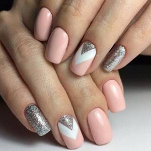Geometry in pink manicure