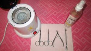 Glasperlene sterilizer for manicure instruments