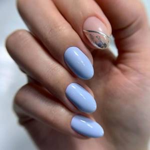Blue manicure with foil