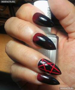 Gothic manicure – ideas for short and long nails