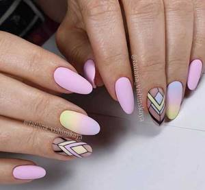 Gradient manicure with geometry in pastel colors