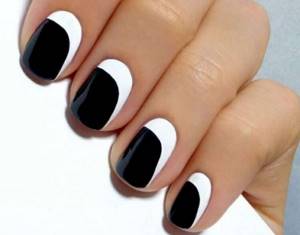 Yin-yang nail design
