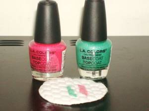 How to intelligently change the color and increase the practicality of store-bought nail polish
