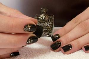 How to properly apply glitter to gel polish. Video. Step-by-step instruction 