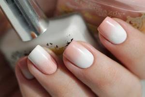 How to make a color transition on nails with gel polish. Gel polish manicure design with color transition 