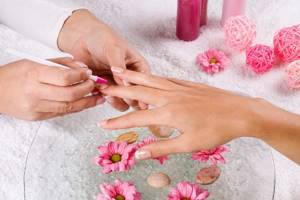 How to strengthen peeling nails_SPA manicure