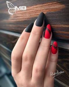 Classic red and black manicure