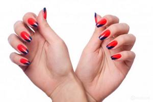 red and blue manicure for different nail lengths