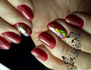 red-nails-with-pattern (5)