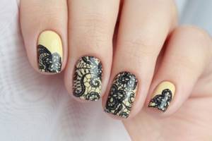Lace stickers on nails