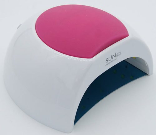 Lamp for drying coatings in manicure