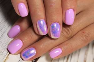 lavender manicure with foil
