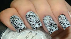 summer stamping manicure