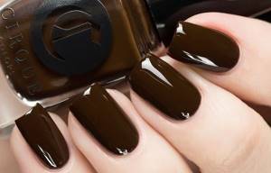 dark chocolate manicure