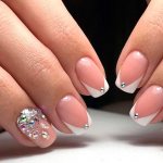Manicure does not require correction for a long time
