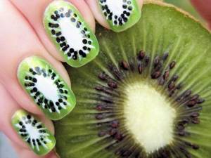 kiwi manicure photo