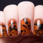 Halloween manicure