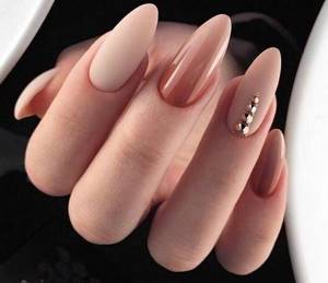 manicure with almond shape