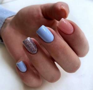 Manicure pink blue silver