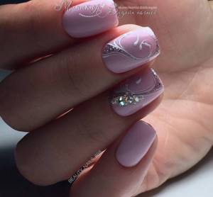 Glitter manicure: how to do it? (step by step photo) 