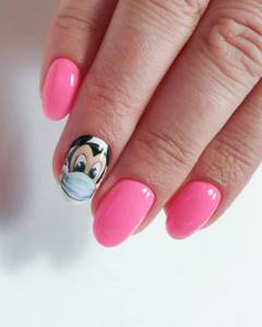 Manicure with Mickey Mouse