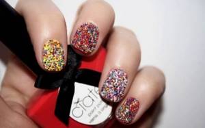 Manicure with microbeads