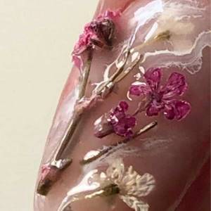 manicure with dried flowers