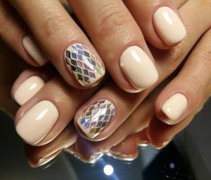 Shellac manicure for short nails - ideas for spring-summer 2019