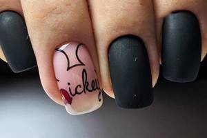 Mickey Mouse on nails. Design, photos, drawings 