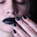 Fashionable black manicure 2022: trends and new items photo No. 1