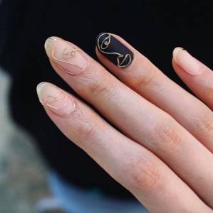 fashionable manicure for short nails