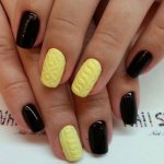 Fashionable yellow manicure 2018: new items, photos