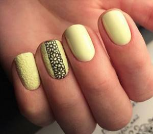 Fashionable yellow manicure 2022: new items, photos