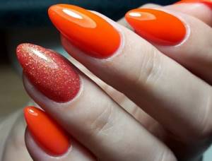 Carrot color manicure