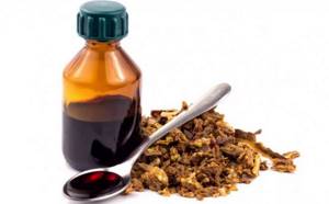 Propolis tincture helps get rid of emptiness under the nail