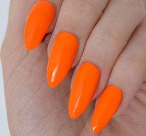 Neon orange manicure