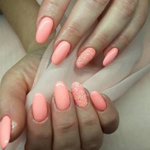 soft coral manicure