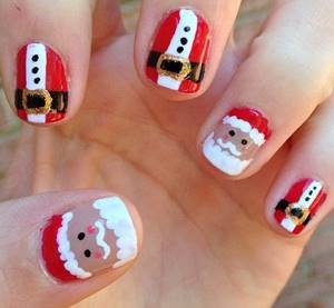 New Year&#39;s manicure Santa Claus