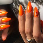 Orange manicure 2020 – an impressive glamorous design for the brightest fashionistas