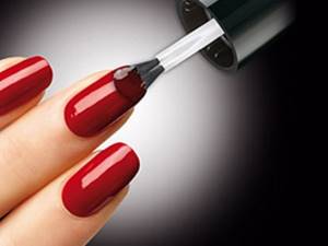 The main reason for the fragility of a manicure is non-compliance with the standards of its implementation.